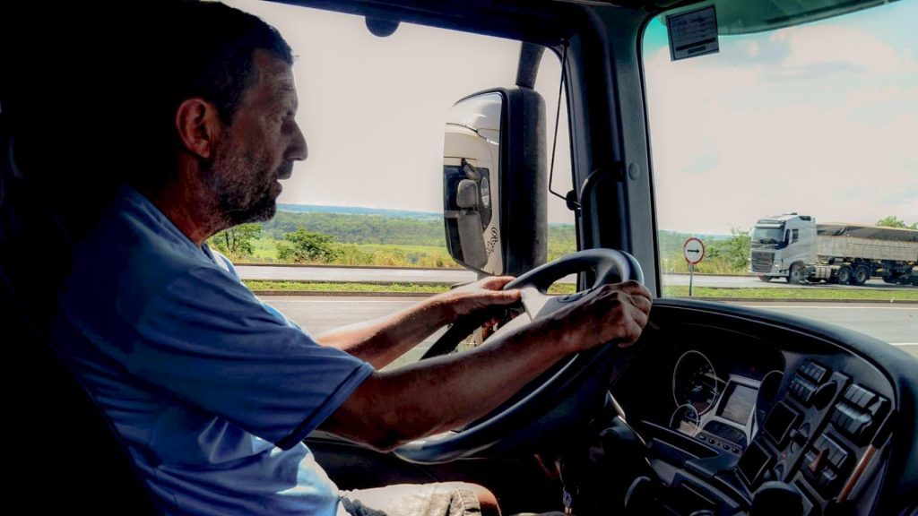 Caminhoneiros terão agente pessoal de saúde na estrada