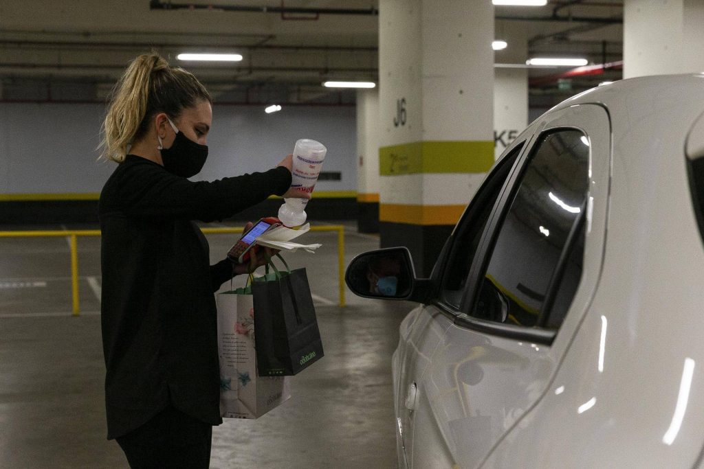 Multiplan lança canal de venda direta para aprimorar serviço de drive-thru e delivery