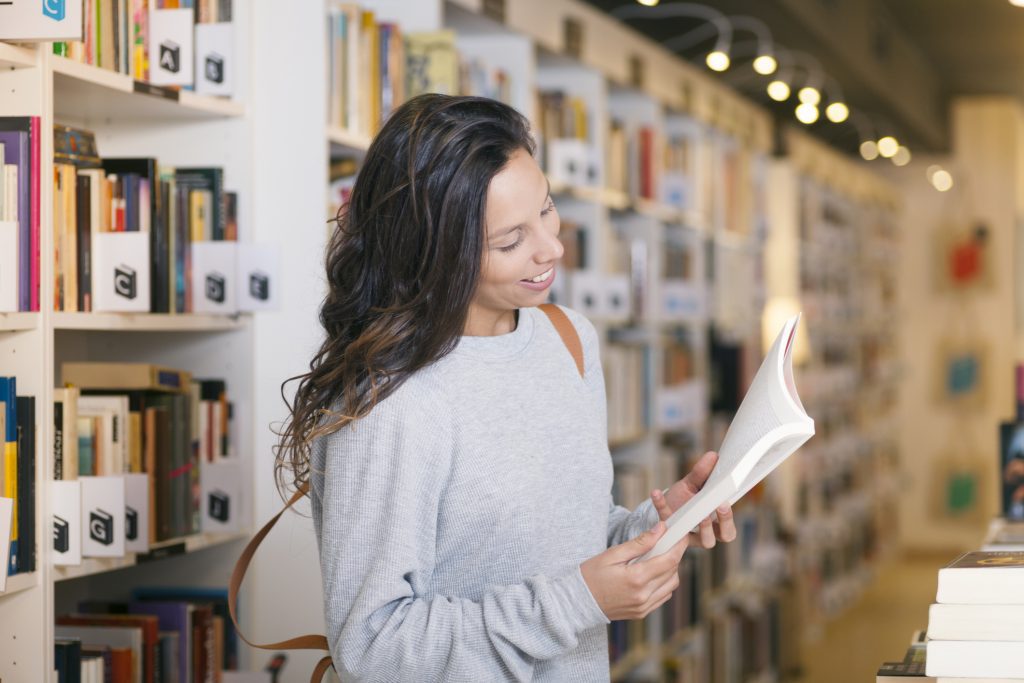 Vendas no varejo de livros apresenta queda de 33% em abril