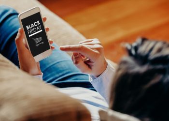Black Friday: 62% pesquisam o que vão comprar com um mês ou mais de antecedência