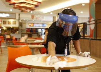 Cerca de 80 mil restaurantes por quilo fecharam as portas na pandemia