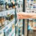 Falta de cerveja nos supermercados bate recorde, aponta estudo da Neogrid