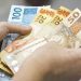 Mais consumidores vão guardar ou investir o 13º em 2020, mostra pesquisa