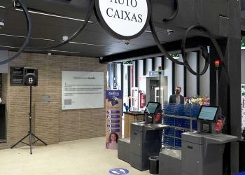 Barbosa Supermercados inaugura loja-conceito que remete a estação ferroviária