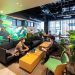 Starbucks aposta em misto de cafeterias e espaços de coworking no Japão