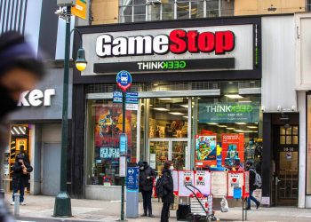 CFO da varejista de jogos Gamestop se demite e empresa procura substituto