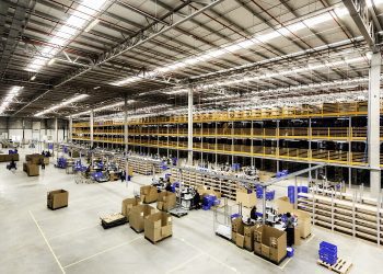 E-commerce de moda: novo centro de distribuição da Dafiti tem 300 robôs que separam 5 mil produtos por hora