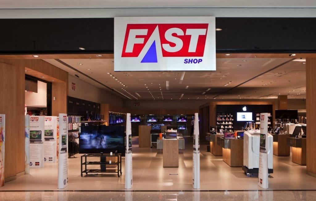 Fast Shop diversifica portfólio com marcas de beleza, bebidas, móveis e acessórios para o lar