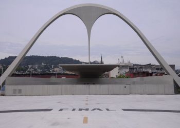 Com Carnaval cancelado, turismo e comércio tomam medidas contra a crise