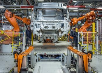 Fábrica da Volvo em Curitiba (PR)