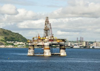 Indústria do Rio aposta na retomada do setor de petróleo no 2º semestre