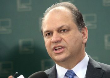 Plano de fatiar reforma tributária cria desconforto