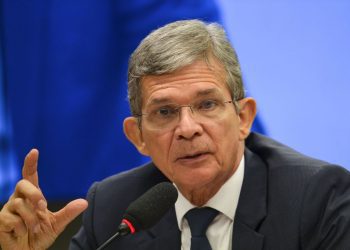 Joaquim Silva e Luna toma posse como presidente da Petrobras