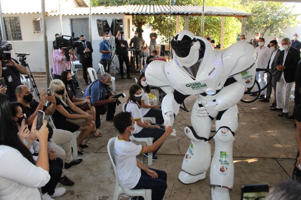 Projeto do Instituto Campus Party inaugura laboratórios para atender jovens em Goiás