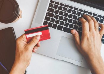 Imposto de importação faz 40% dos consumidores desistirem de compras internacionais