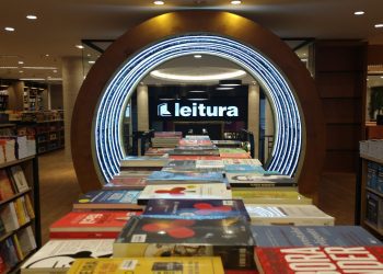 Livrarias passam por transformações para enfrentar gigantes da internet