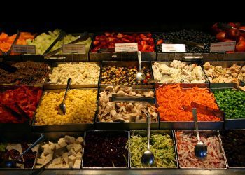 Cerca de 80 mil restaurantes por quilo fecharam as portas na pandemia