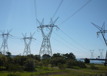 Perspectiva de racionamento de energia preocupa setor de pequenas e médias empresas