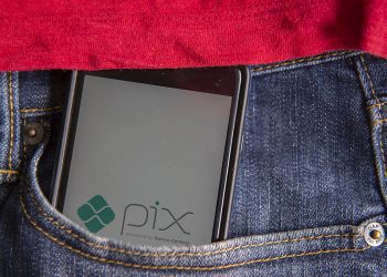 PIX só perde para os cartões na preferência dos brasileiros