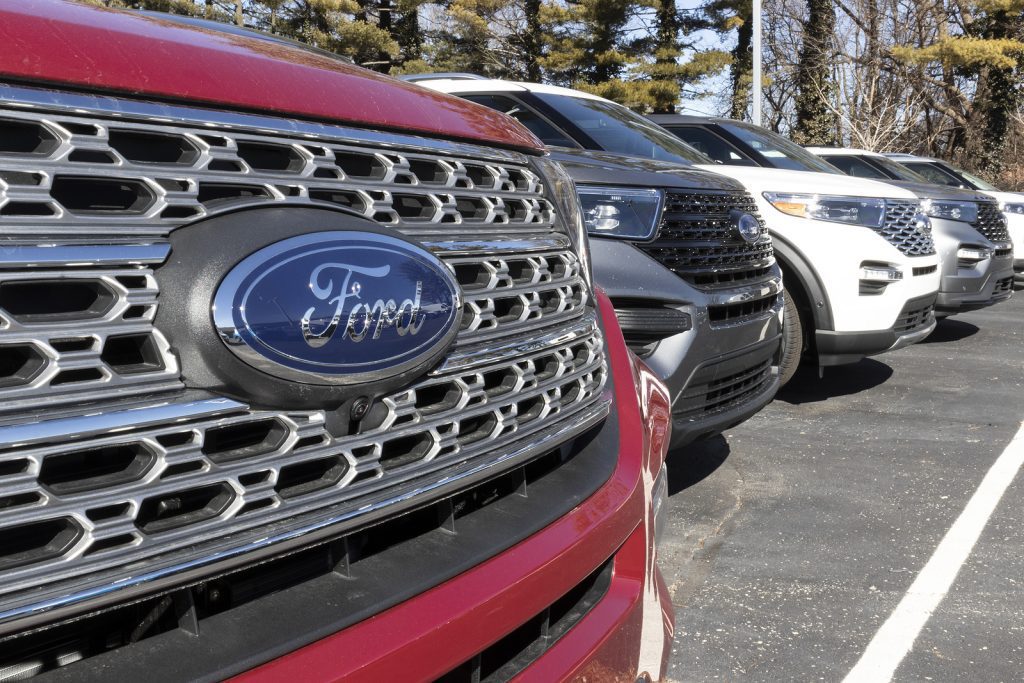 Ceará critica Ford por se negar a vender a marca Troller