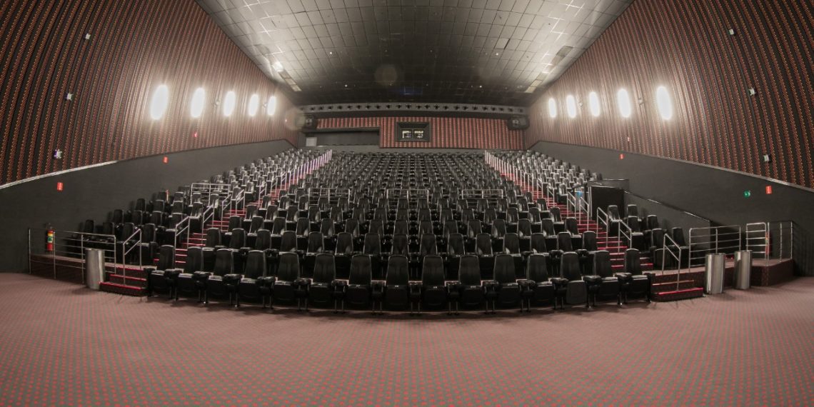 Salas de cinema Imax viram estúdios para lives e eventos corporativos