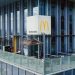 Flagship do McDonald's em sua sede em Xangai inova com livraria e espaço de convivência