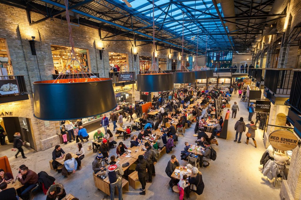 Food halls - O novo ciclo das relações humanas com a gastronomia