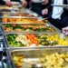 Com o avanço da vacinação, consumidores voltam ao restaurante a quilo