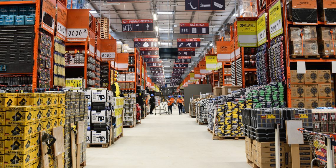 Obramax inaugura loja no Aricanduva, a primeira da rede dentro de shopping center