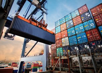 Balança comercial de outubro tem menor resultado desde 2015