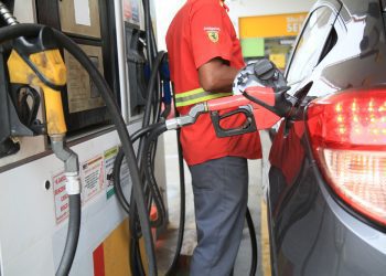 Petrobras anuncia aumentos de 4,8% para gasolina e de 8% para o diesel
