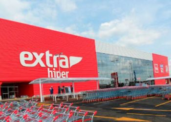 Nas lojas que restam do Extra Hiper, clima é de despedida