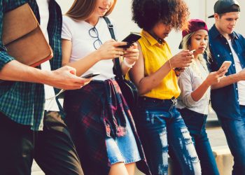 NRF 2022: Geração Z e millenials compram mais diretamente das marcas