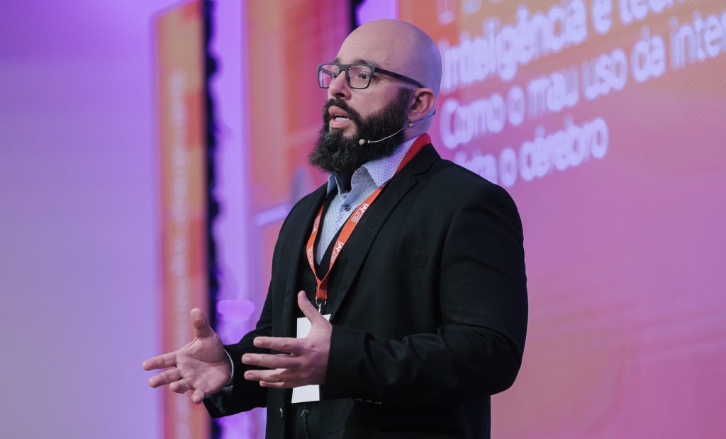 Impacto do mau uso da tecnologia é tema de palestra da Campus Party de Brasília