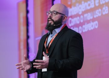 Impacto do mau uso da tecnologia é tema de palestra da Campus Party de Brasília