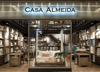 Casa Almeida inaugura loja com consultoria especializada e ambiente para experimentação