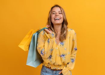 Varejistas dão até 80% de desconto para impulsionar o Dia do Consumidor