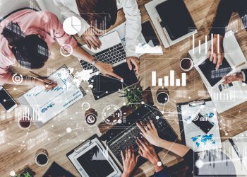Falta de emprego formal leva Brasil a recorde de abertura de empresas