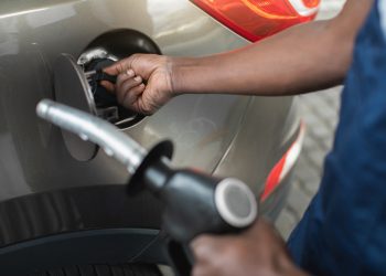 Preço da gasolina cai pela 2ª semana seguida, afirma ANP