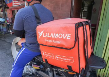 Lalamove reduz comissão para corridas de moto de até 10 km