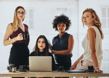 Mulher empreendedora: realização pessoal é principal motivação; falta de crédito, maior desafio