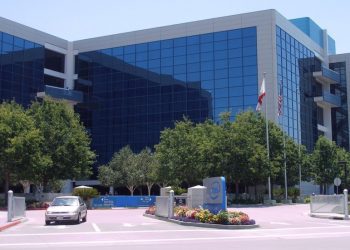 Intel anuncia suspensão de todas as atividades na Rússia