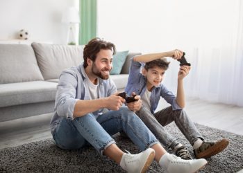 Bolsonaro anuncia redução do Imposto de Importação de videogame e acessórios