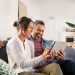 Pessoas com mais de 50 anos aderem às compras online e geram faturamento de R$ 29,5 bi em 2021