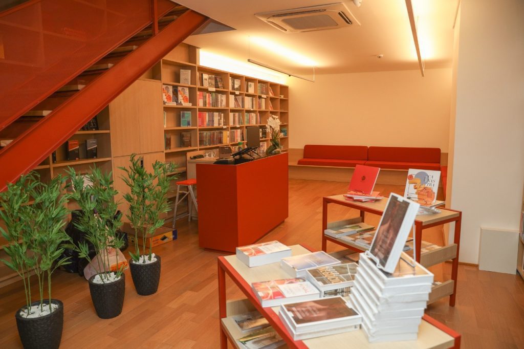 Editora