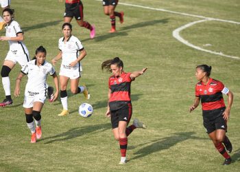 Nike, Futfanatics e Centauro são as marcas preferidas de quem acompanha futebol feminino
