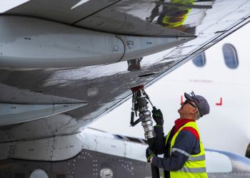 Petrobras anuncia redução de 10,4% no preço do querosene de aviação