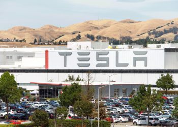 Elon Musk sugere planos de expansão da fábrica da Tesla