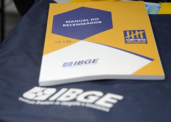 Recenseadores fazem greve; IBGE diz que coleta do Censo não foi afetada