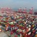 Tufão faz terminais chineses de carga em Xangai e Ningbo suspenderem operações